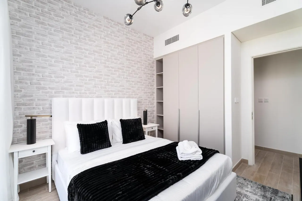 Nasma Luxury Stays - Breeze At Creek Beach Dubai